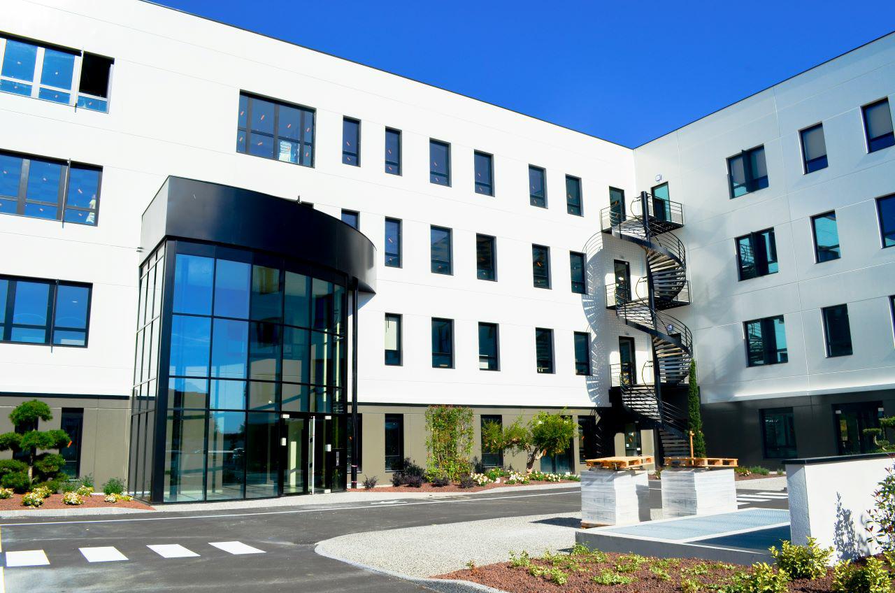 Bureau Genas 792m² Location bureau Genas Rhône OLBUR2110496 2